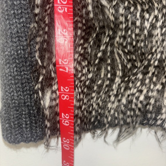 Penny Lane Vest VTG Sz Sm Gray Boho Indie Warm Layering Fall‎ Faux Fur Movie - Picture 7 of 9